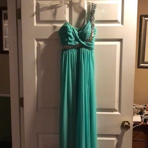 Long formal/prom dress